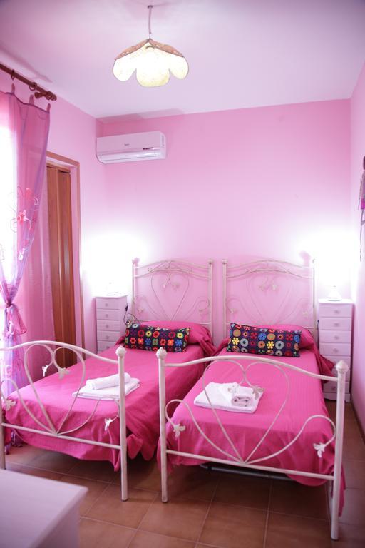 B&B Gi & Gio Càbras Екстериор снимка