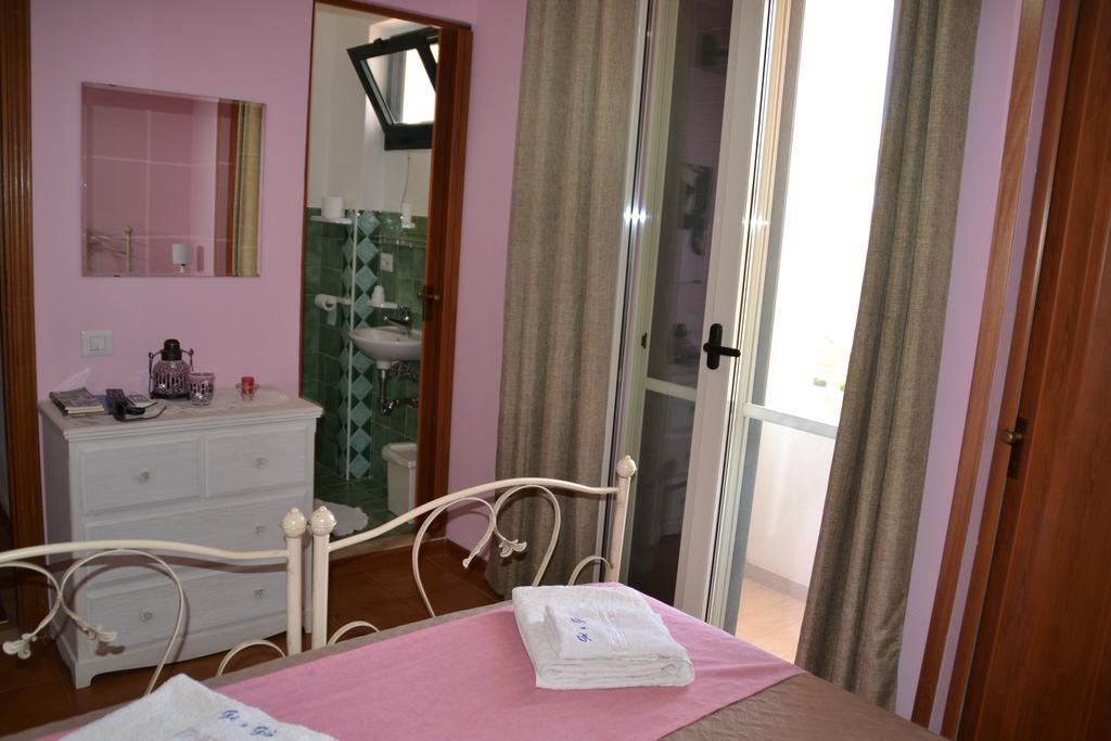 B&B Gi & Gio Càbras Екстериор снимка
